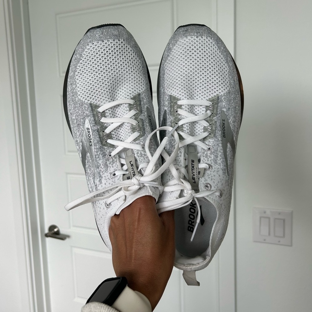 Brooks White and Gray Men's Running Sneakers